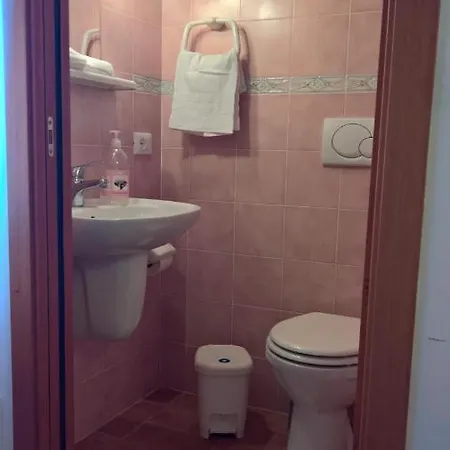 Il Nido Del Cuculo Carrara