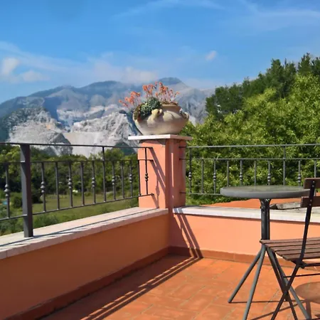Oda ve Kahvaltı Il Nido Del Cuculo Carrara